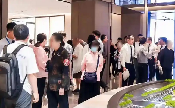 1733759759105965.png image.png